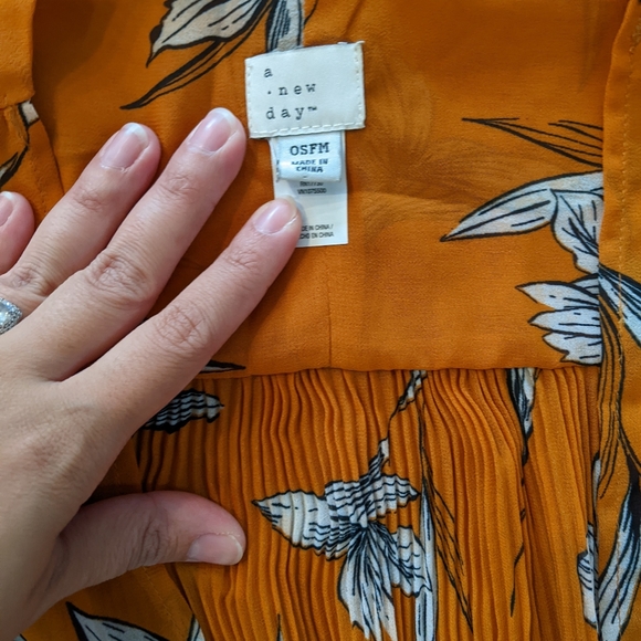 Target shirt - Picture 2 of 2